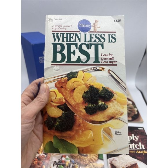 VTG 80's Pillsbury 9 Recipe Books & Box Set SlipCover Lot Cakes Cookies Bake Off - Picture 7 of 12